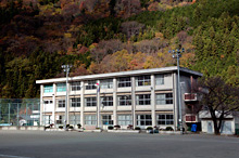 上野中学校